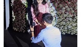 博主爆料女友是谁啊视频,博主恋情曝光，女友身份引发热议！