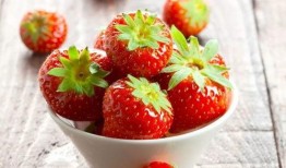 娱乐吃瓜酱草莓视频,娱乐吃瓜酱带你揭秘娱乐圈幕后故事